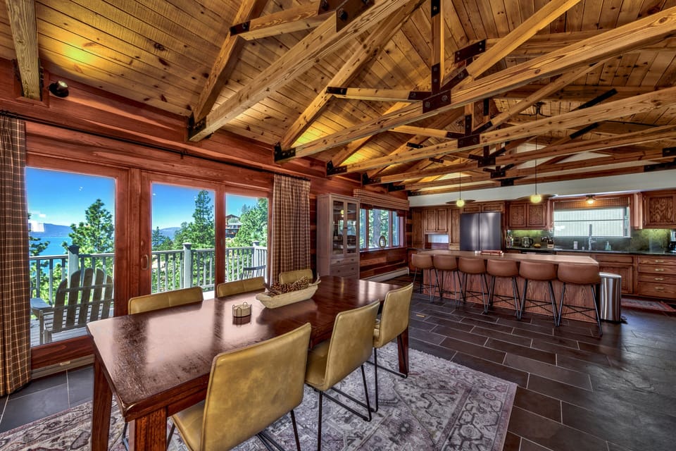 Great room with Kitchen , Dinning Room and Living Room