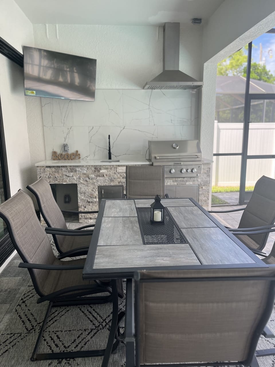 Outdoor kitchen