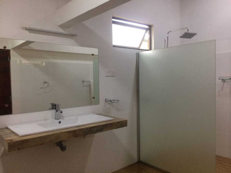 Shower, free toiletries, hair dryer, bathrobes