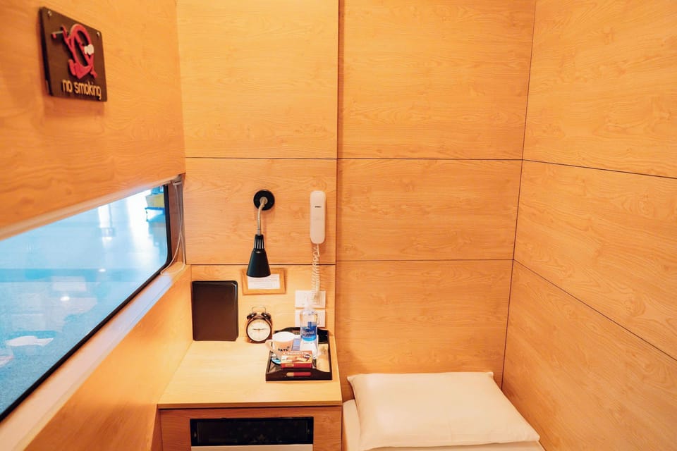 Basic Single Room | Hypo-allergenic bedding, free minibar, desk, laptop workspace
