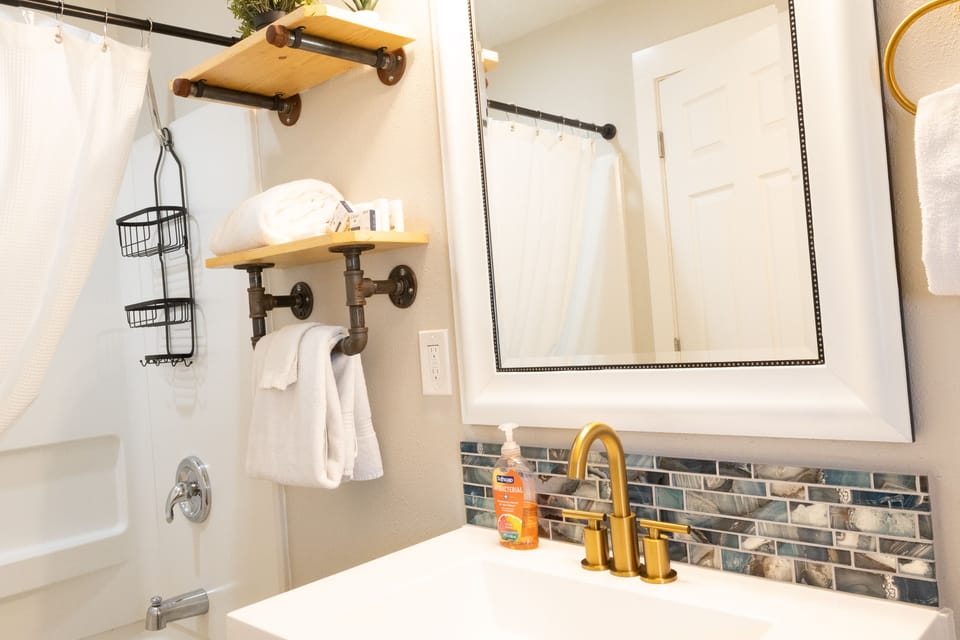 Bathroom (2)