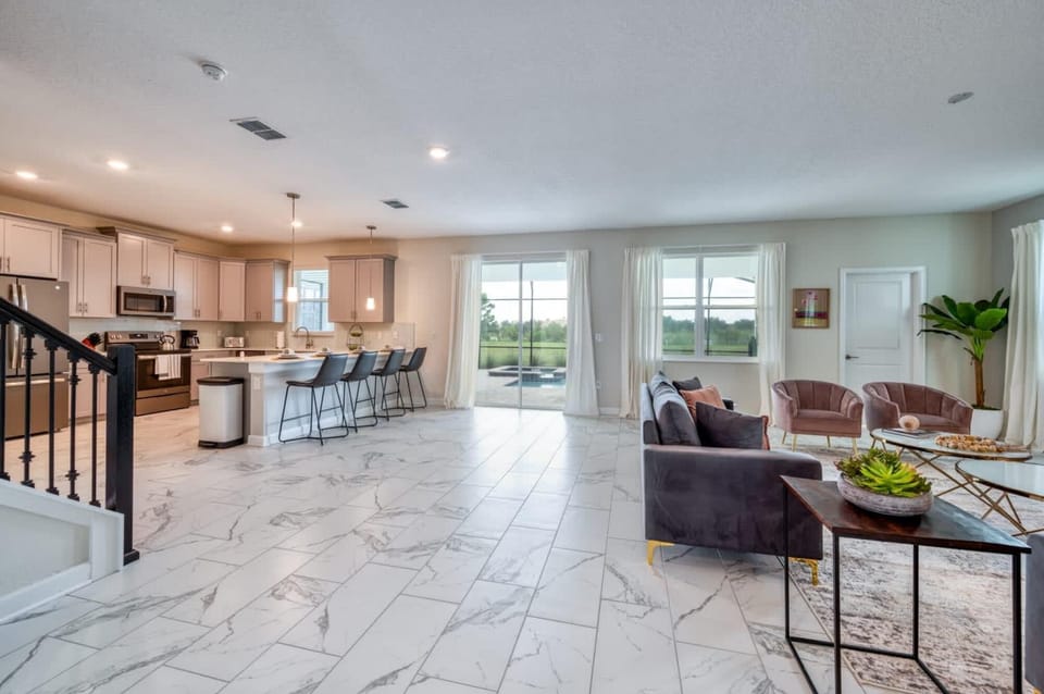 House | 6 bedrooms