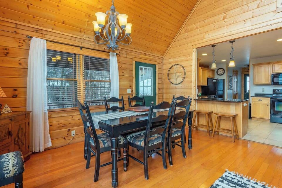 Dining table for 6 with extra bar seating