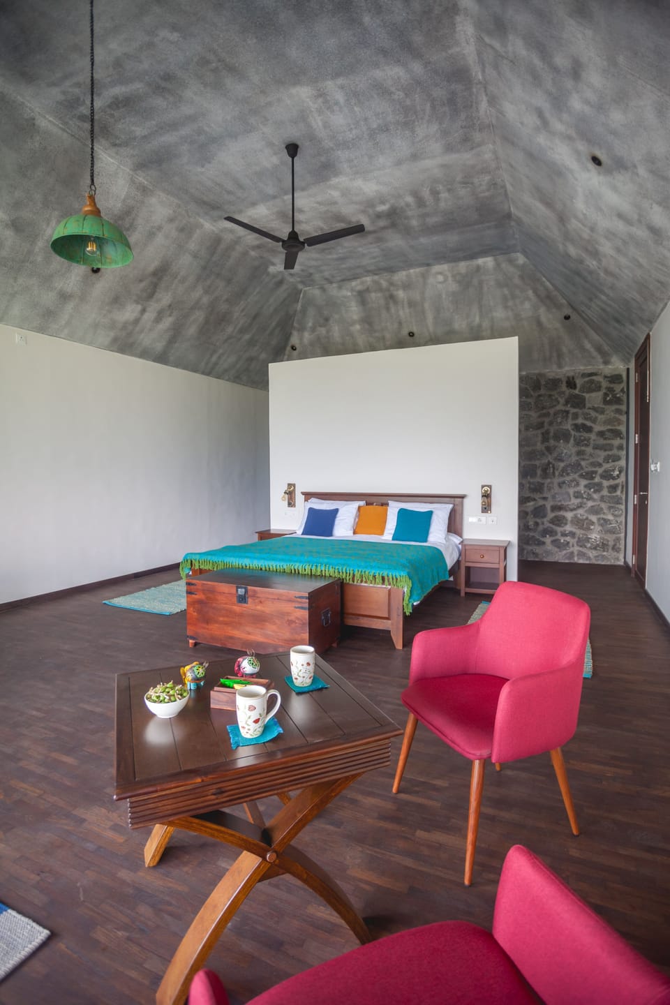 2 bedrooms, in-room safe, desk, free WiFi