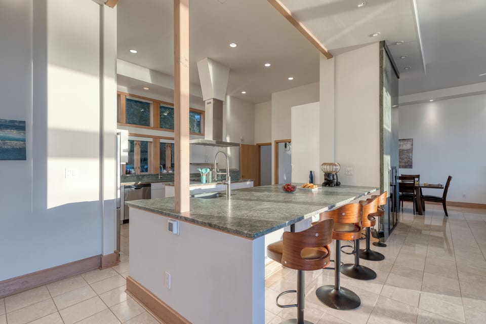 More space to dine!