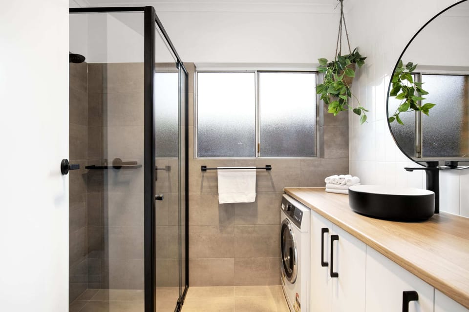 Frankie's bathroom bliss – unwind and refresh