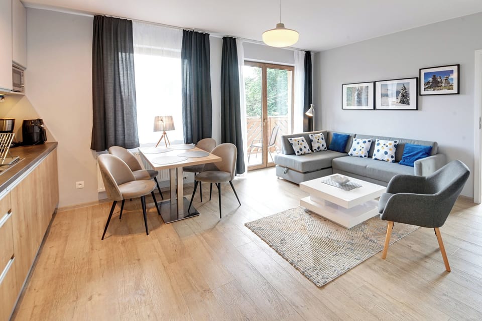 Apartment, Mountain View | Living room