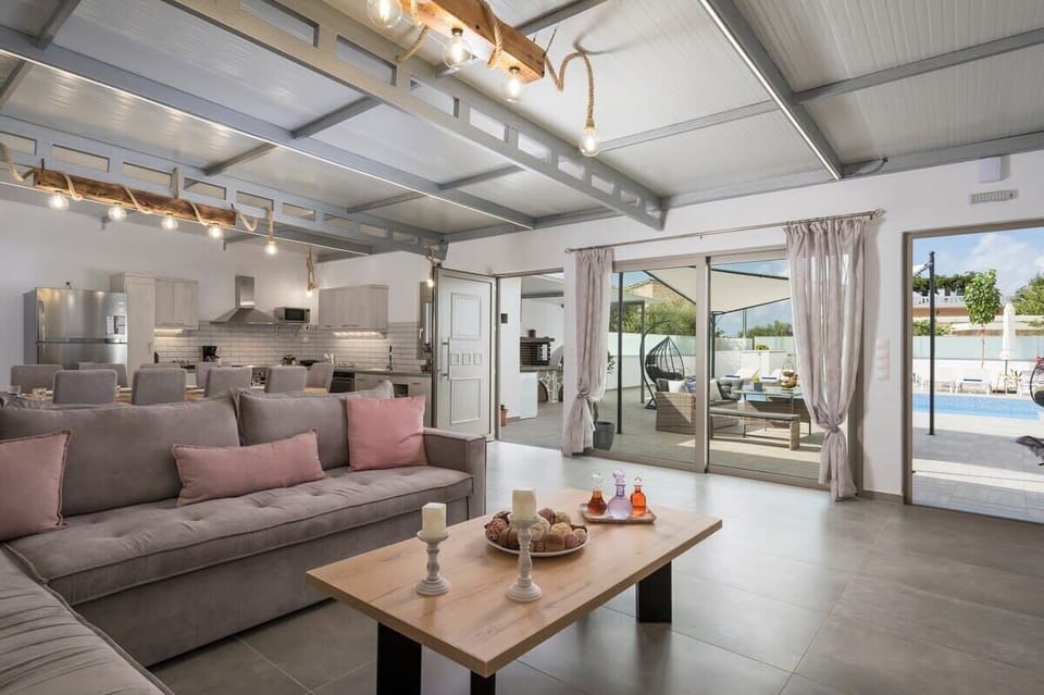 Living Room Overlooking the Pool