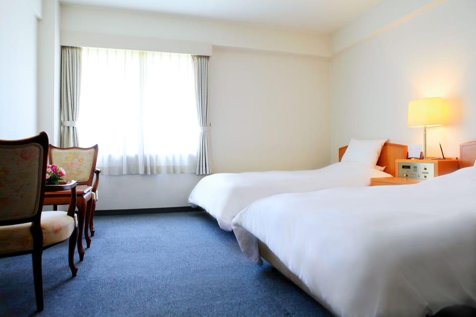 Twin Room | Desk, WiFi (free)