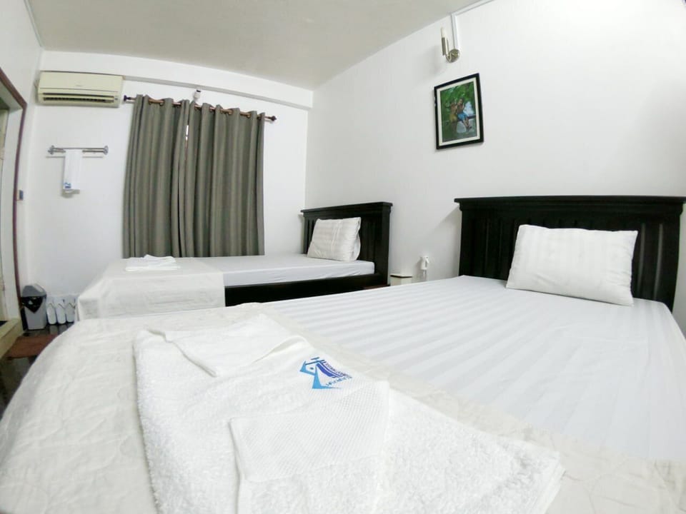 Desk, free WiFi, bed sheets