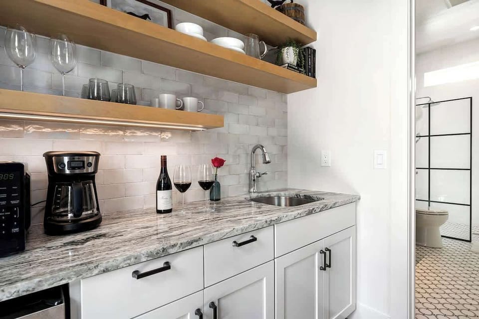 Beautiful touches in the kitchenette.