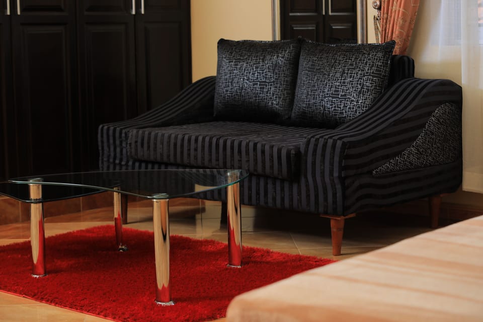 Deluxe Single Room | Individually decorated, individually furnished, desk, laptop workspace