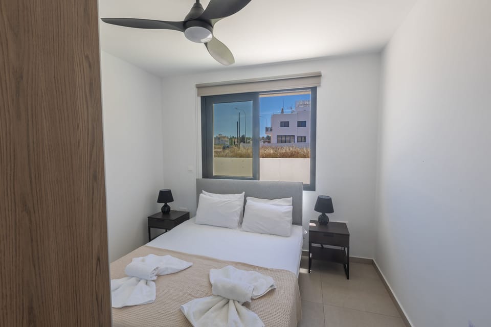 Bedroom 3, ground floor, with double bed
