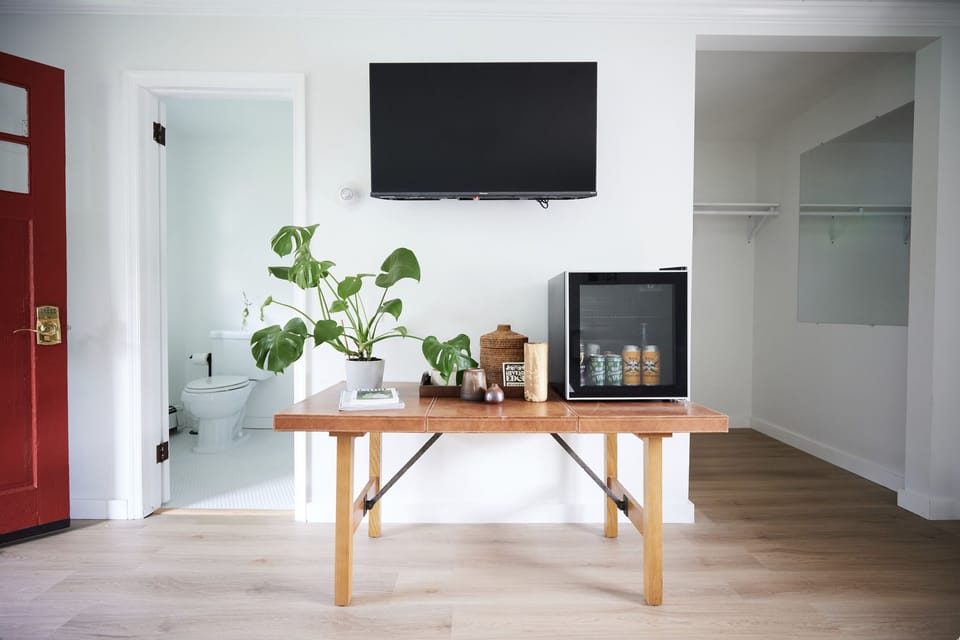 Standard Double Room | Iron/ironing board (on request), WiFi (free), bed sheets