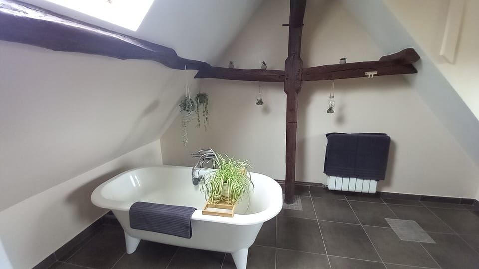 Large family bathroom