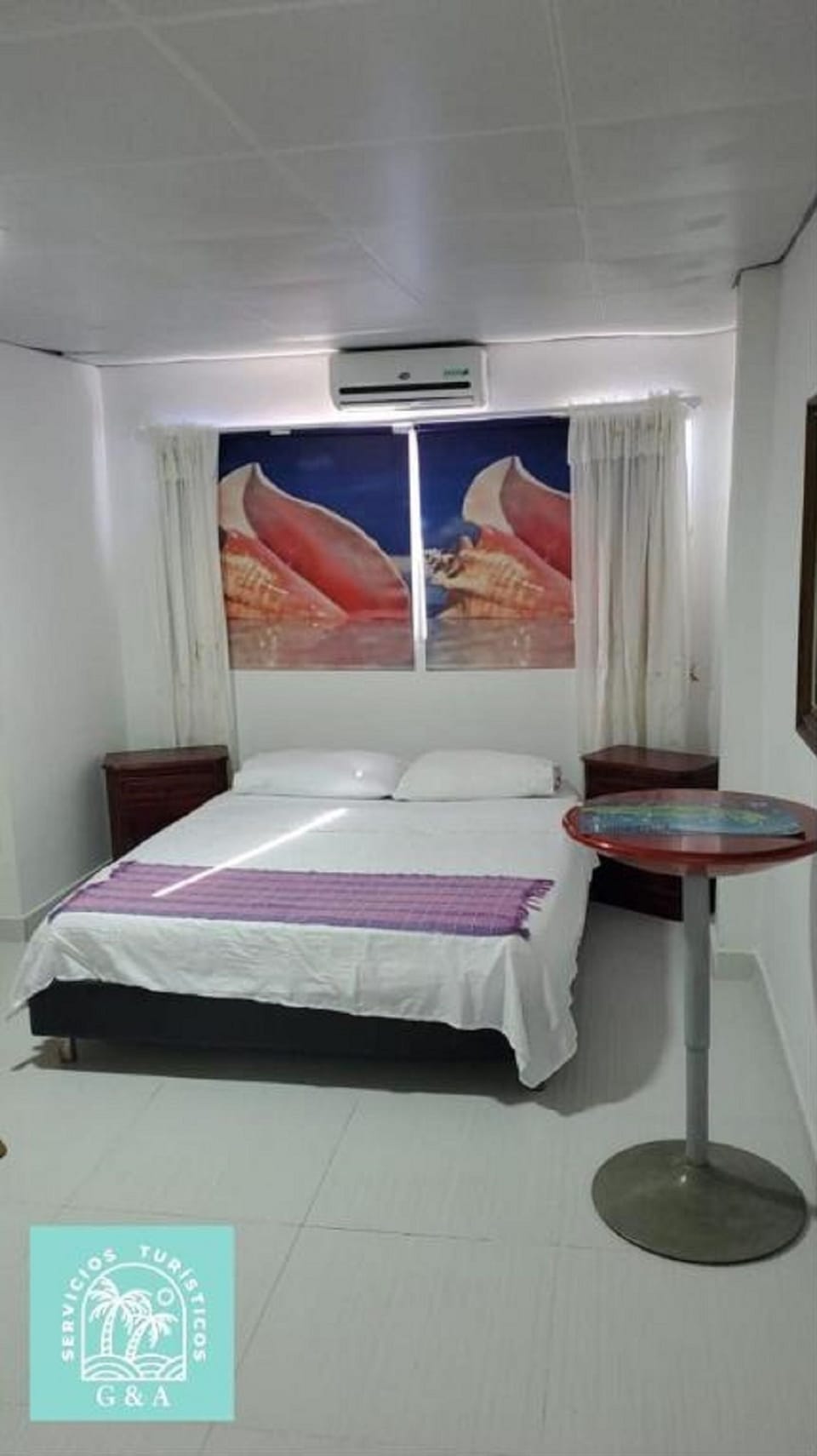 Triple Room, Ensuite | Iron/ironing board, free WiFi, bed sheets