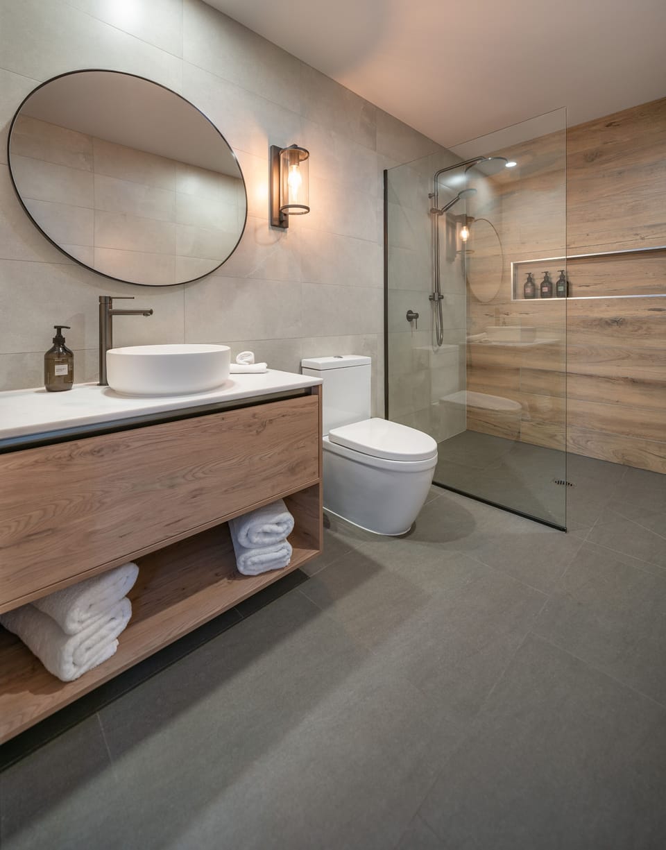 Luxury Tent, 1 King Bed | Bathroom | Shower, hair dryer, bathrobes, towels