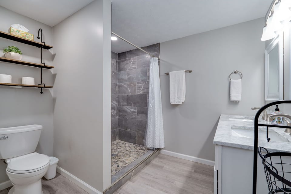 A second full bathroom means no waiting – plenty of space for everyone to freshen up and feel at home.