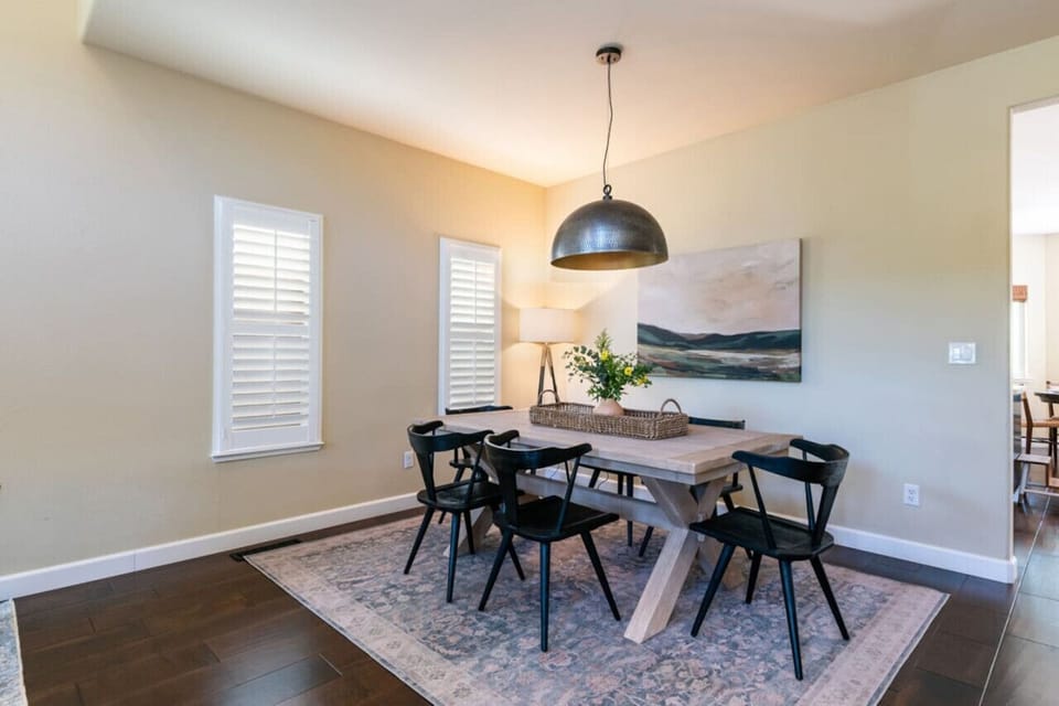 Find time to sit and dine at this beautiful dining table - Seats 6