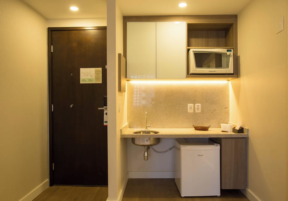 Microwave, electric kettle