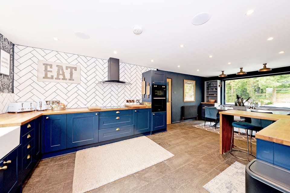 5 range electric hob and double oven