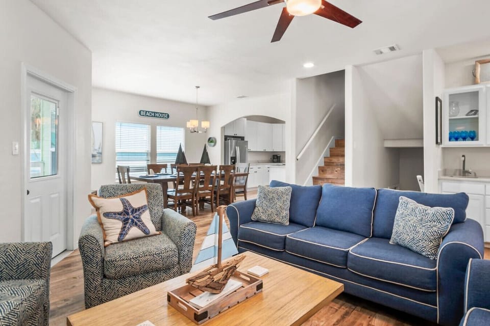 `Spacious Open Concept Living – Nautical-Inspired Decor & Breezy Vibes`