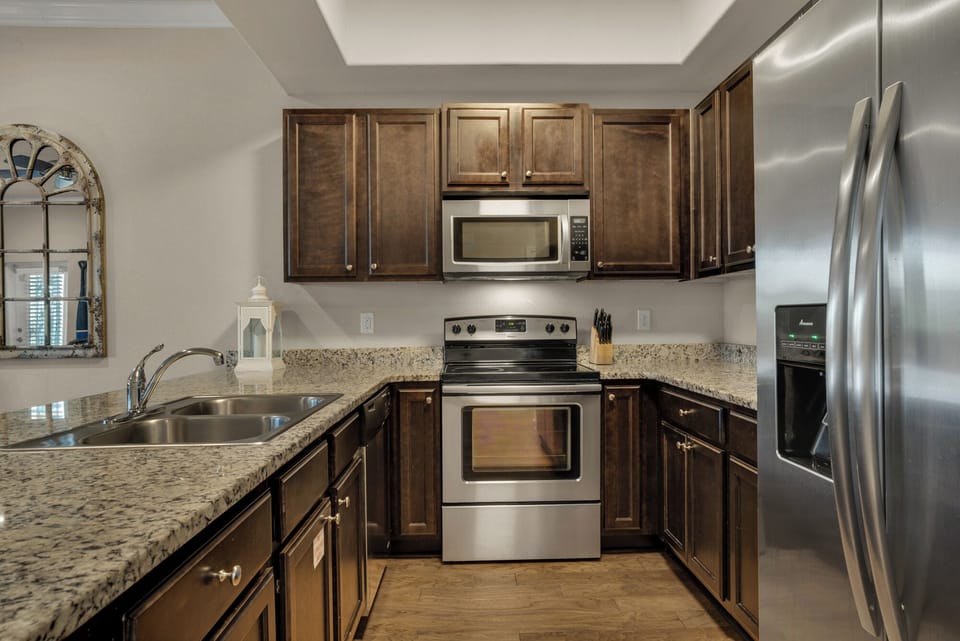 Alerio 104 - Kitchen