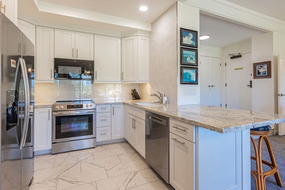 Condo, 2 Bedrooms | Private kitchen | Coffee/tea maker, fridge, oven, stovetop
