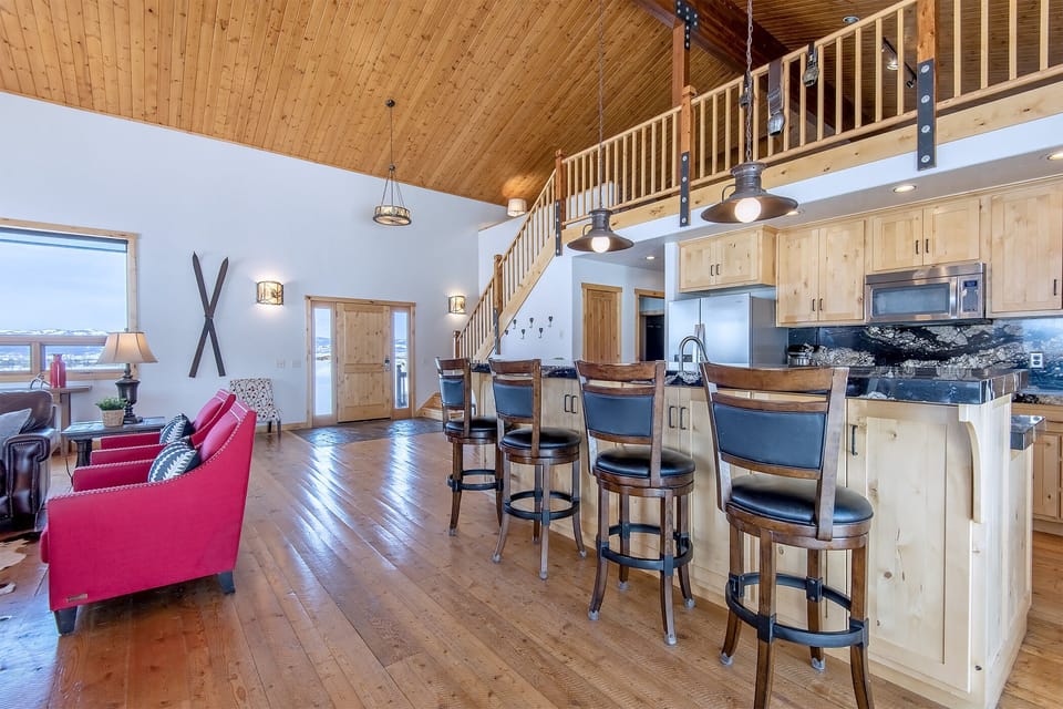 Kitchen bar and front door