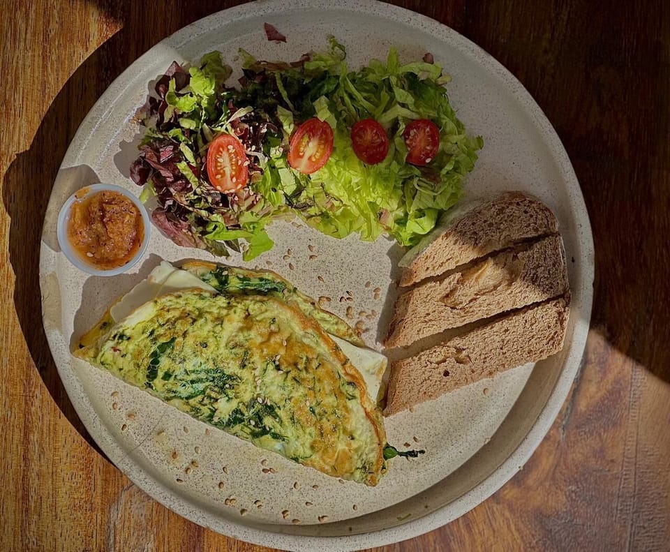 Daily cooked-to-order breakfast for a fee