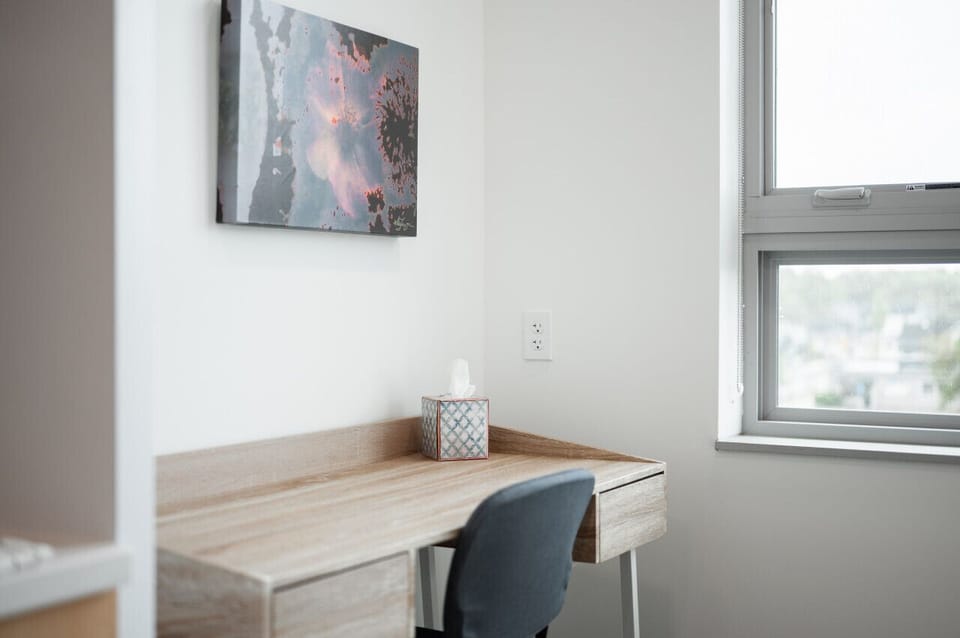 Minimalist desk for productivity ✏️🖱️