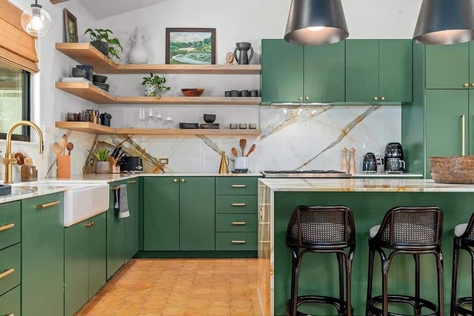 Spacious and lux kitchen