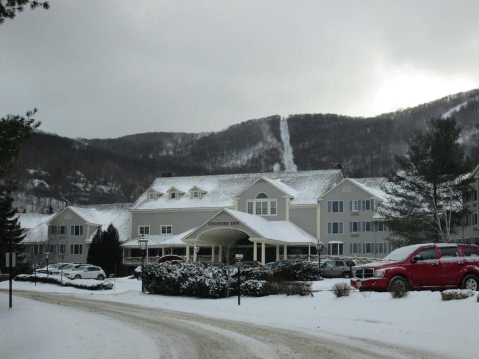 Ye Home of this Swashbuckling Suite - Ye Country Inn