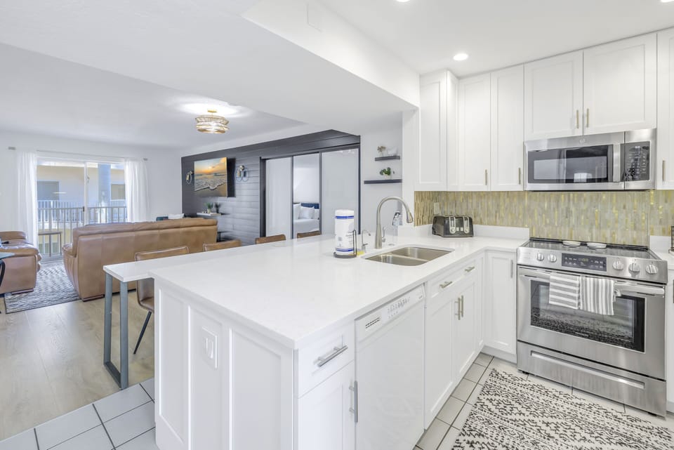 Full kitchen with all major and minor appliances.