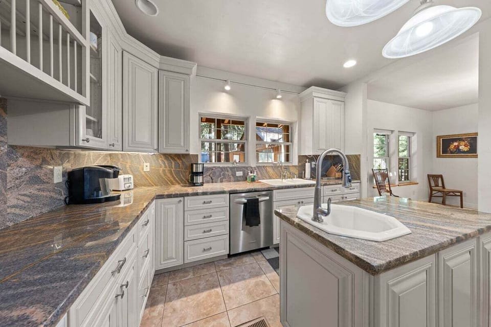 Primary Kitchen