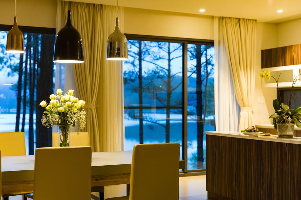 Villa, 4 Bedrooms | In-room dining