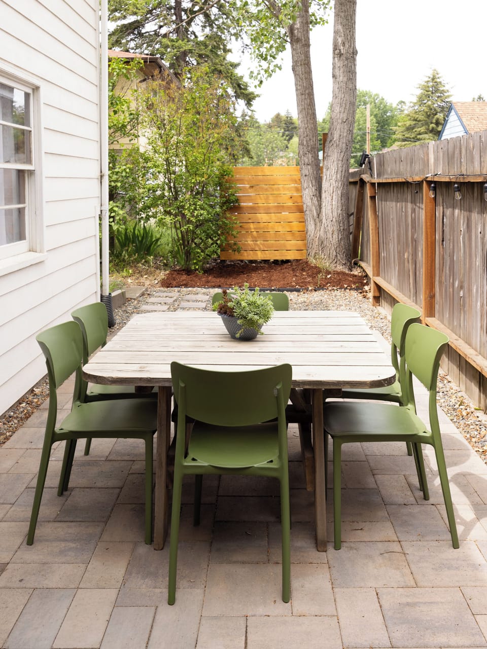 Outdoor dining