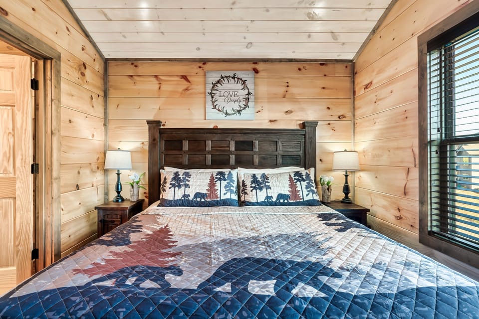 Master Bedroom Upper Level
