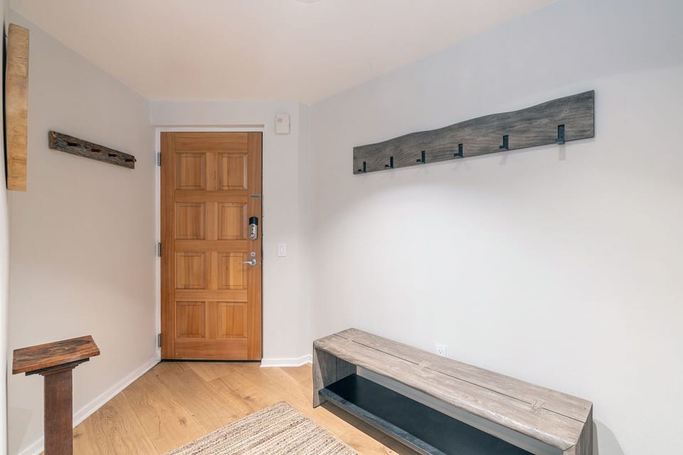 Condo, 2 Bedrooms | Interior