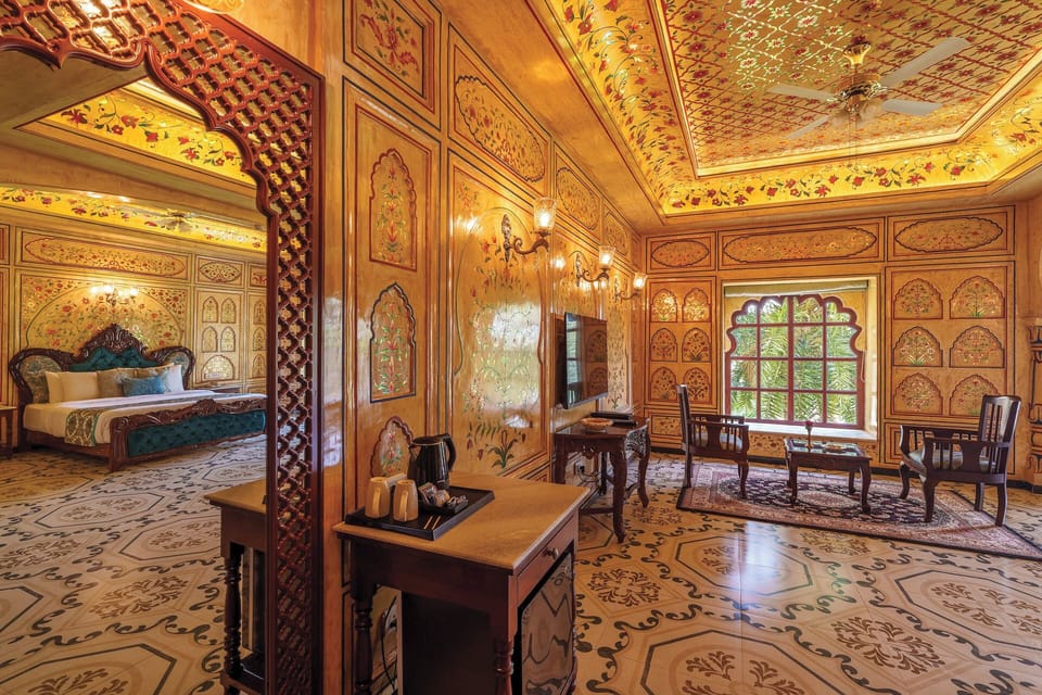 Premium Palace Room | In-room safe, WiFi (free), bed sheets