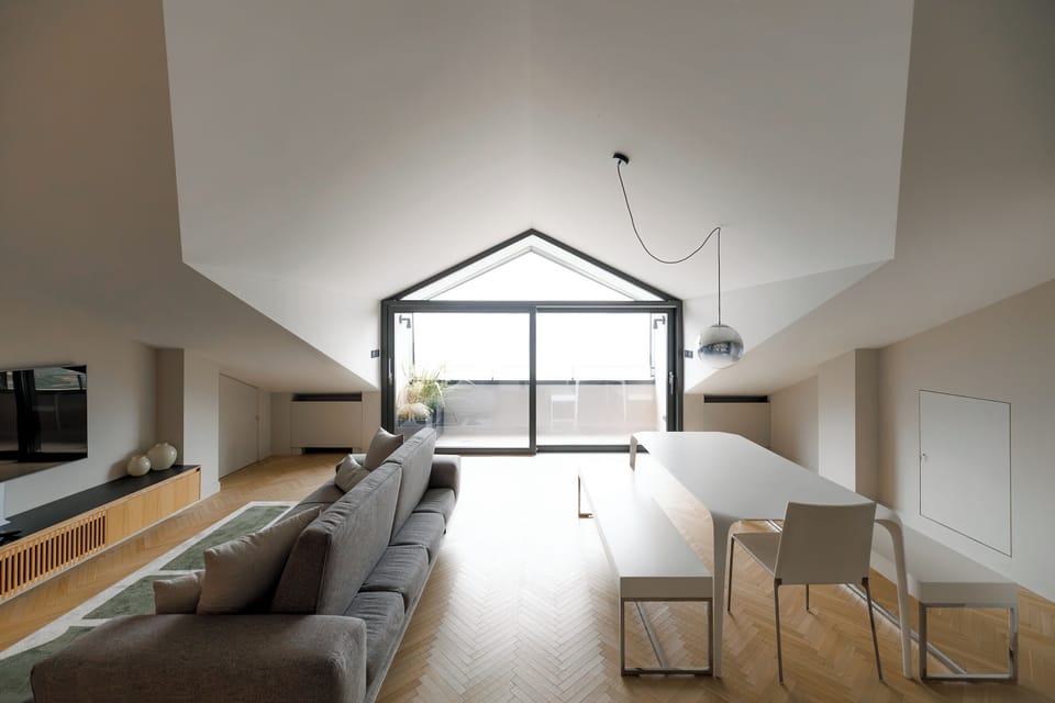 Deluxe Apartment, Lake View | Living area | 40-inch Smart TV with satellite channels