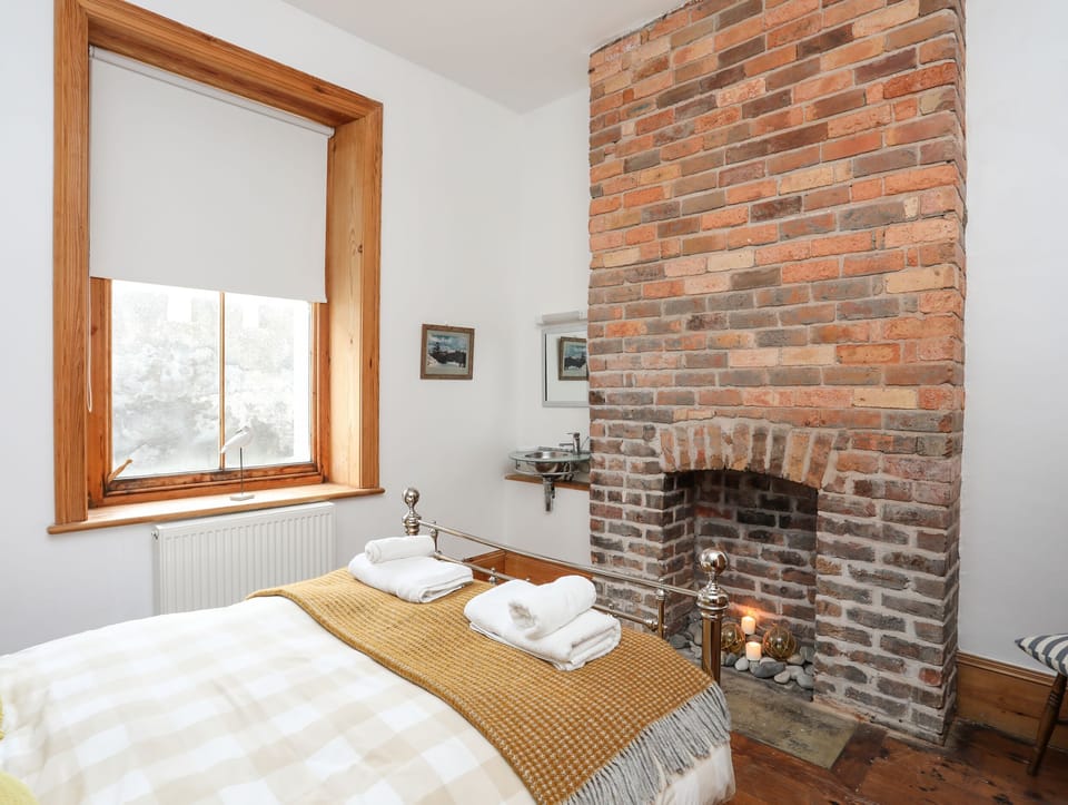 West Point Lynas Lighthouse Keeper's Cottage Cottage in Wales