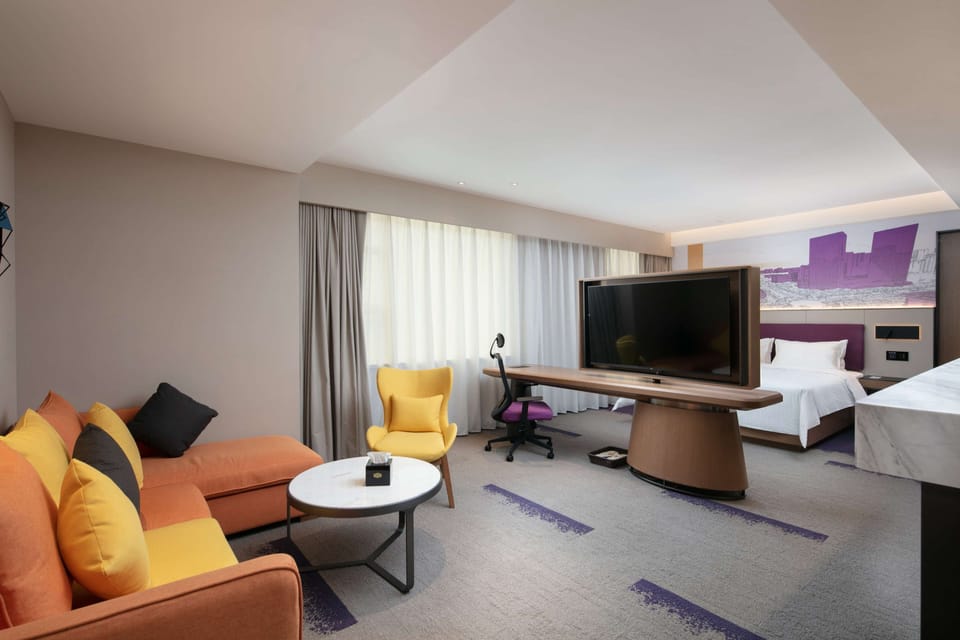 Premium bedding, minibar, in-room safe, desk