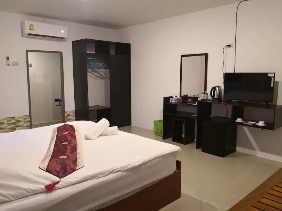 Standard Apartment | 1 bedroom, bed sheets