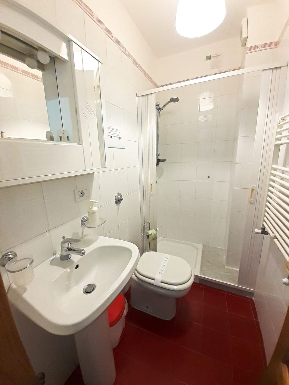 Family Room, Balcony | Bathroom | Shower, free toiletries, hair dryer, towels