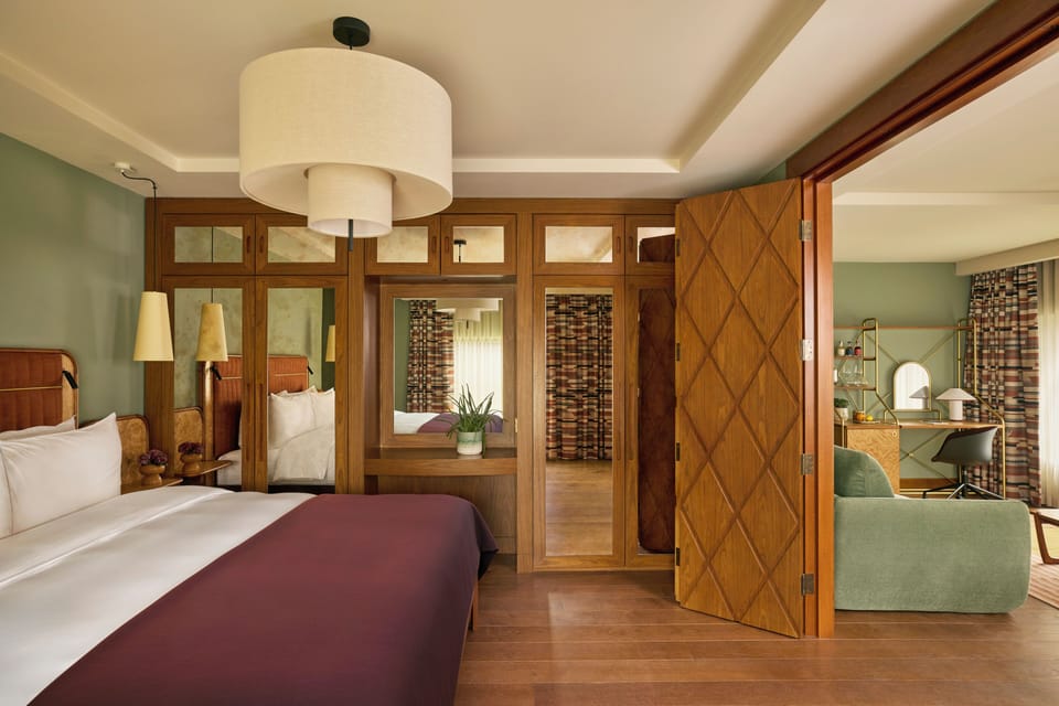Suite (Sir Devonshire) | Egyptian cotton sheets, premium bedding, minibar, desk