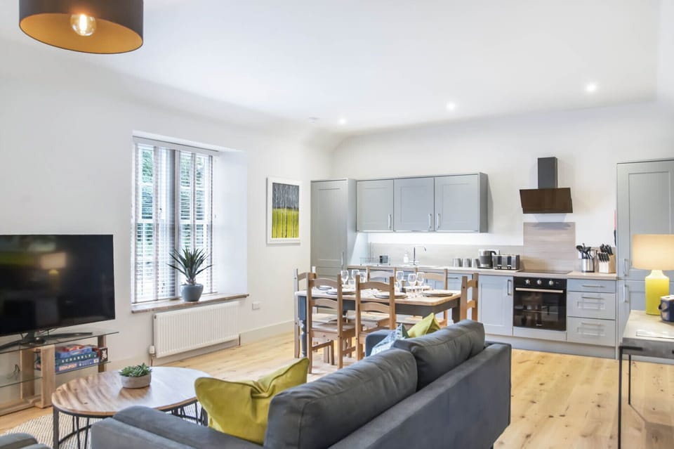 Three Bedroom Apartment | Living area | Smart TV, streaming services