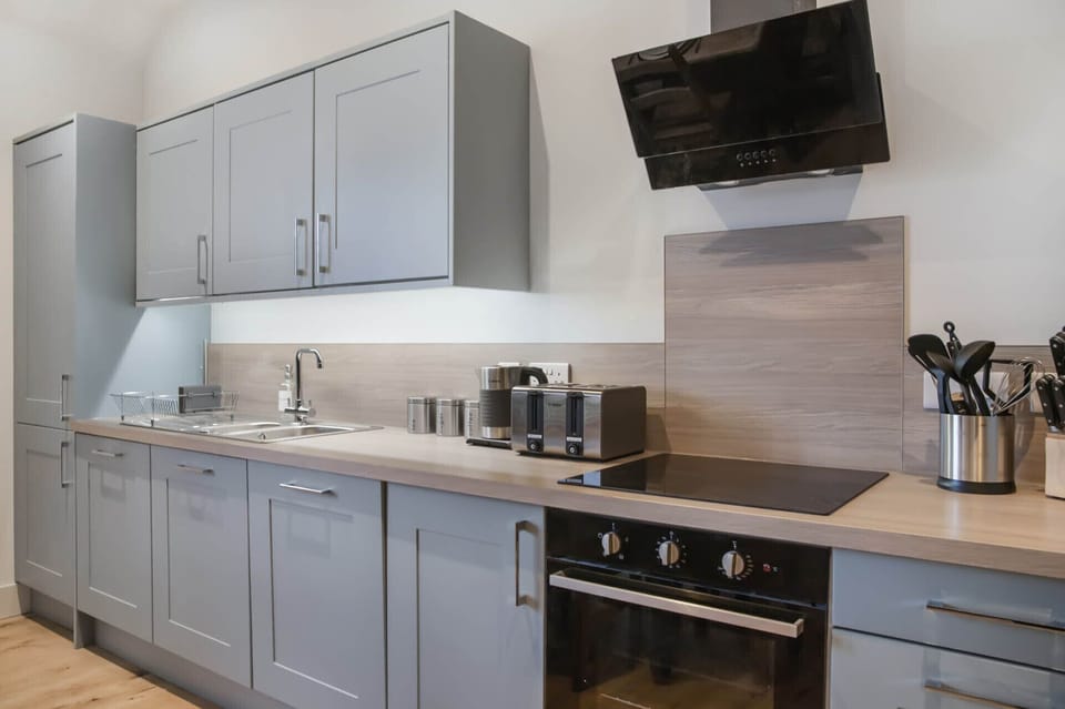 Three Bedroom Apartment | Private kitchen