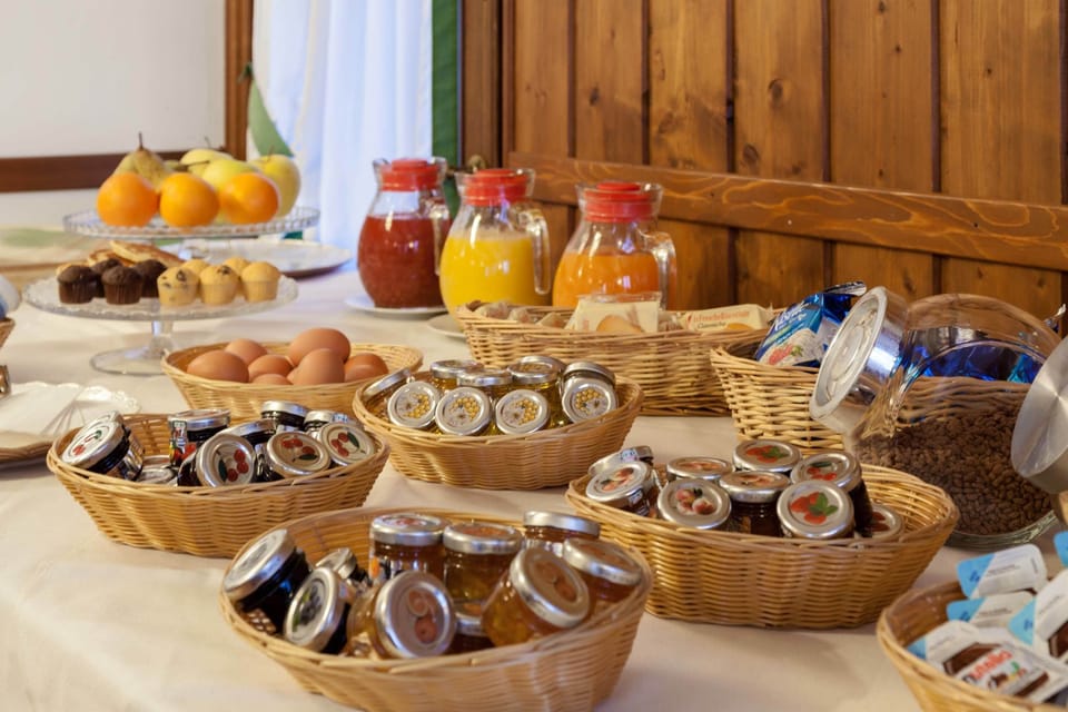 Daily buffet breakfast for a fee