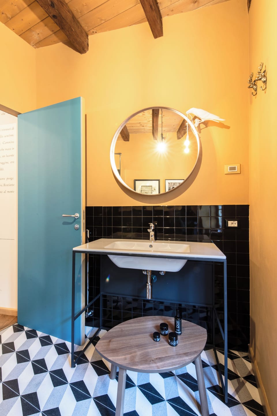 Design Double Room | Bathroom | Free toiletries, hair dryer, bathrobes, slippers